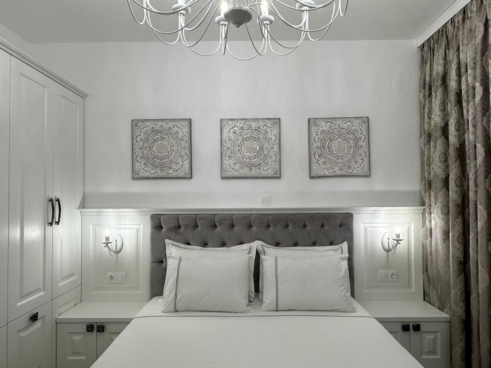 Royal Apartments - Nikiti Dış mekan fotoğraf