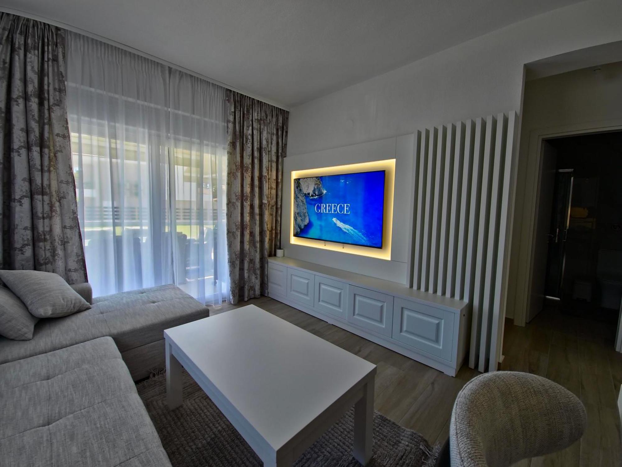 Royal Apartments - Nikiti Dış mekan fotoğraf